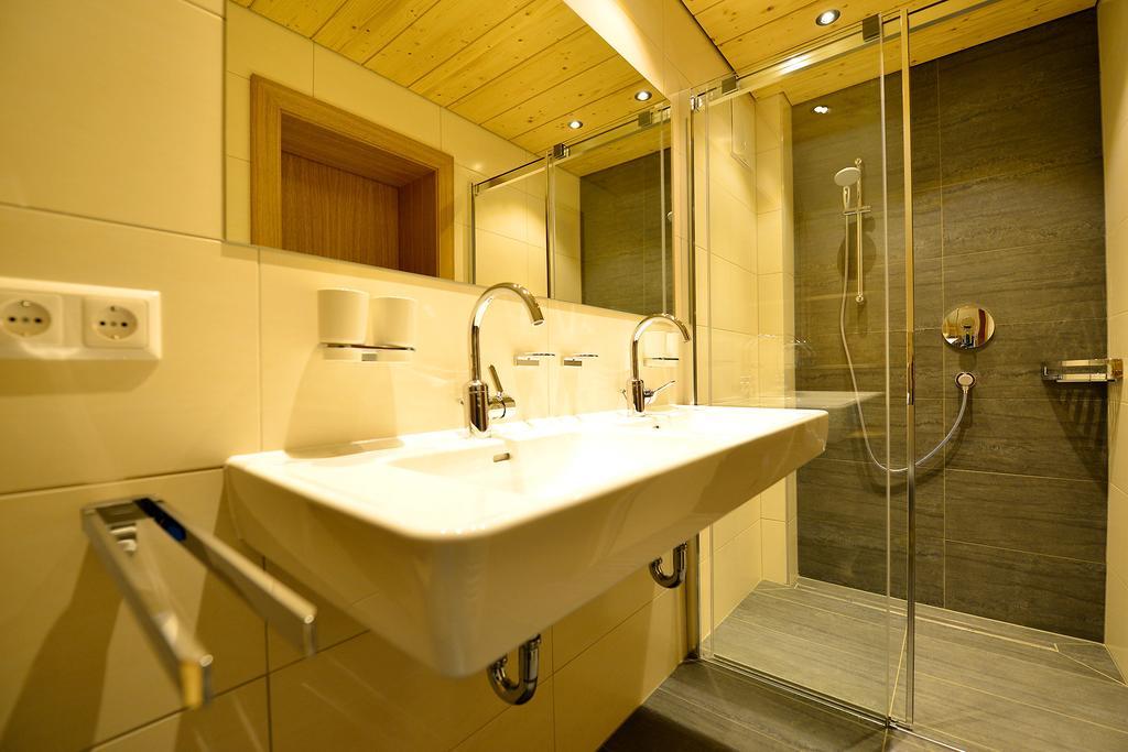 Ferienwohnungen Plattner Weissensee Room photo